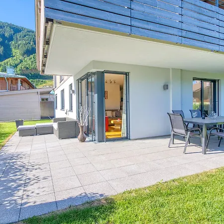 Golf & Glacier View - By Alpen Apartment