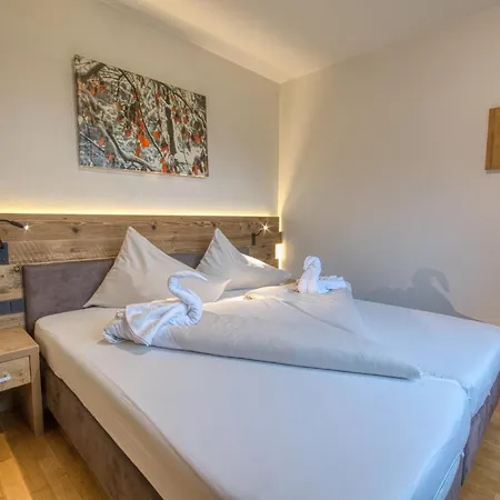 Golf & Glacier View - By Alpen דירה