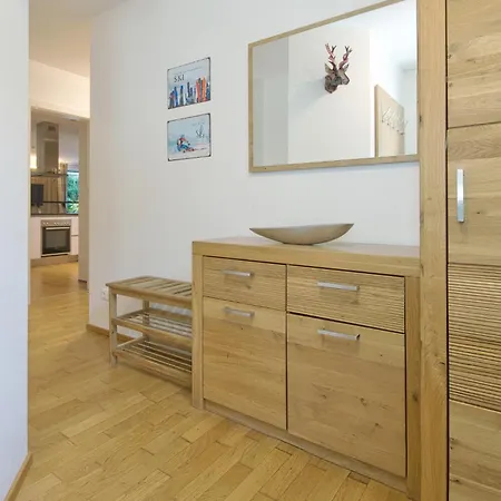 Daire Golf & Glacier View - By Alpen *