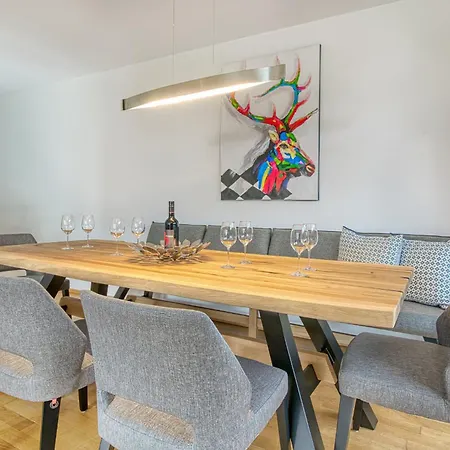 Daire Golf & Glacier View - By Alpen *